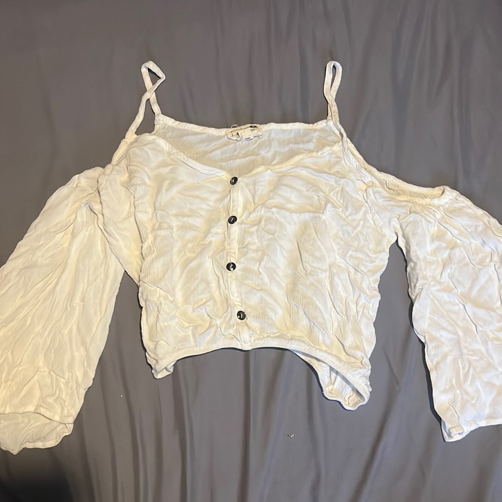 LA hearts top